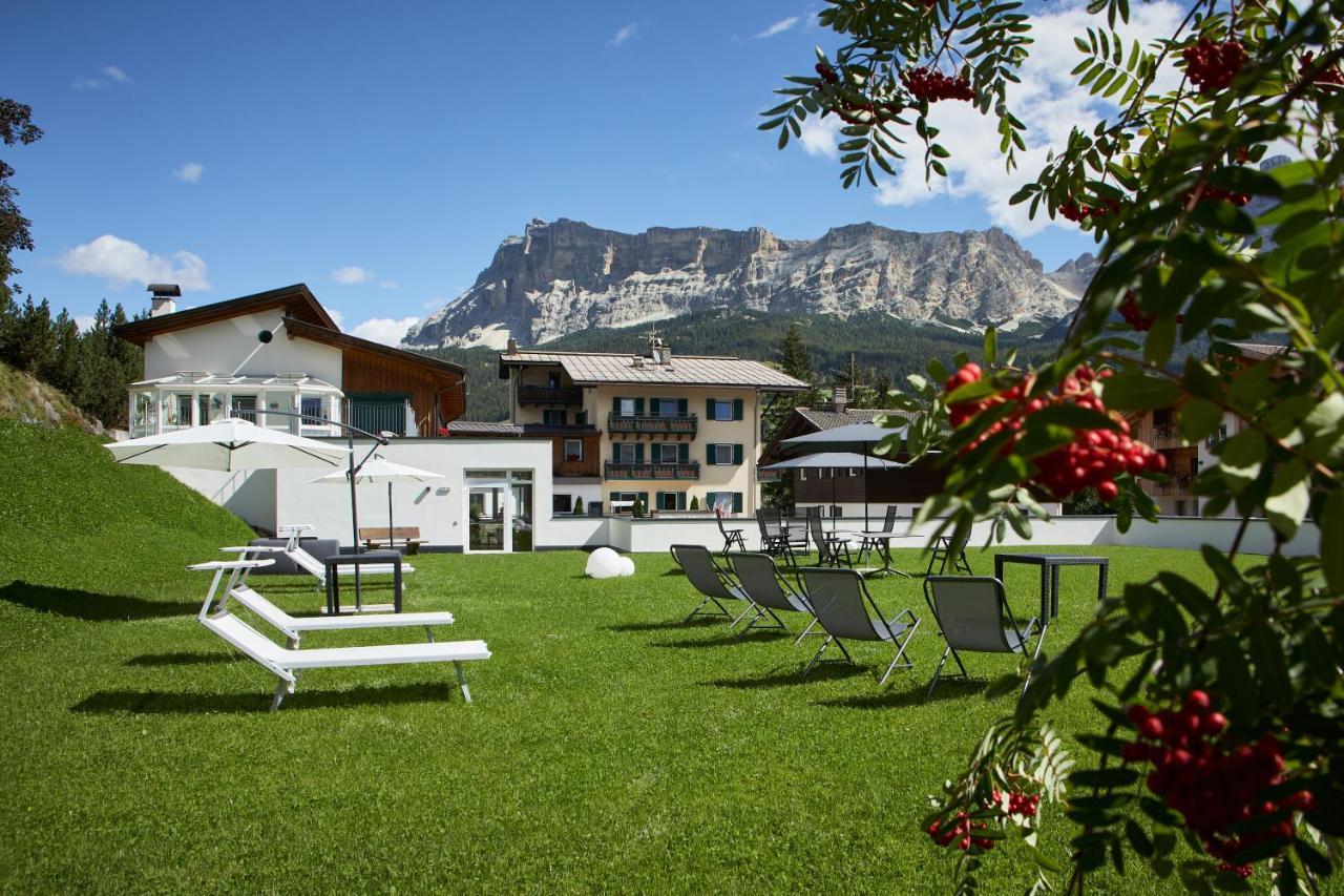 Dolomites Wellness Hotel Savoy La Villa  Εξωτερικό φωτογραφία