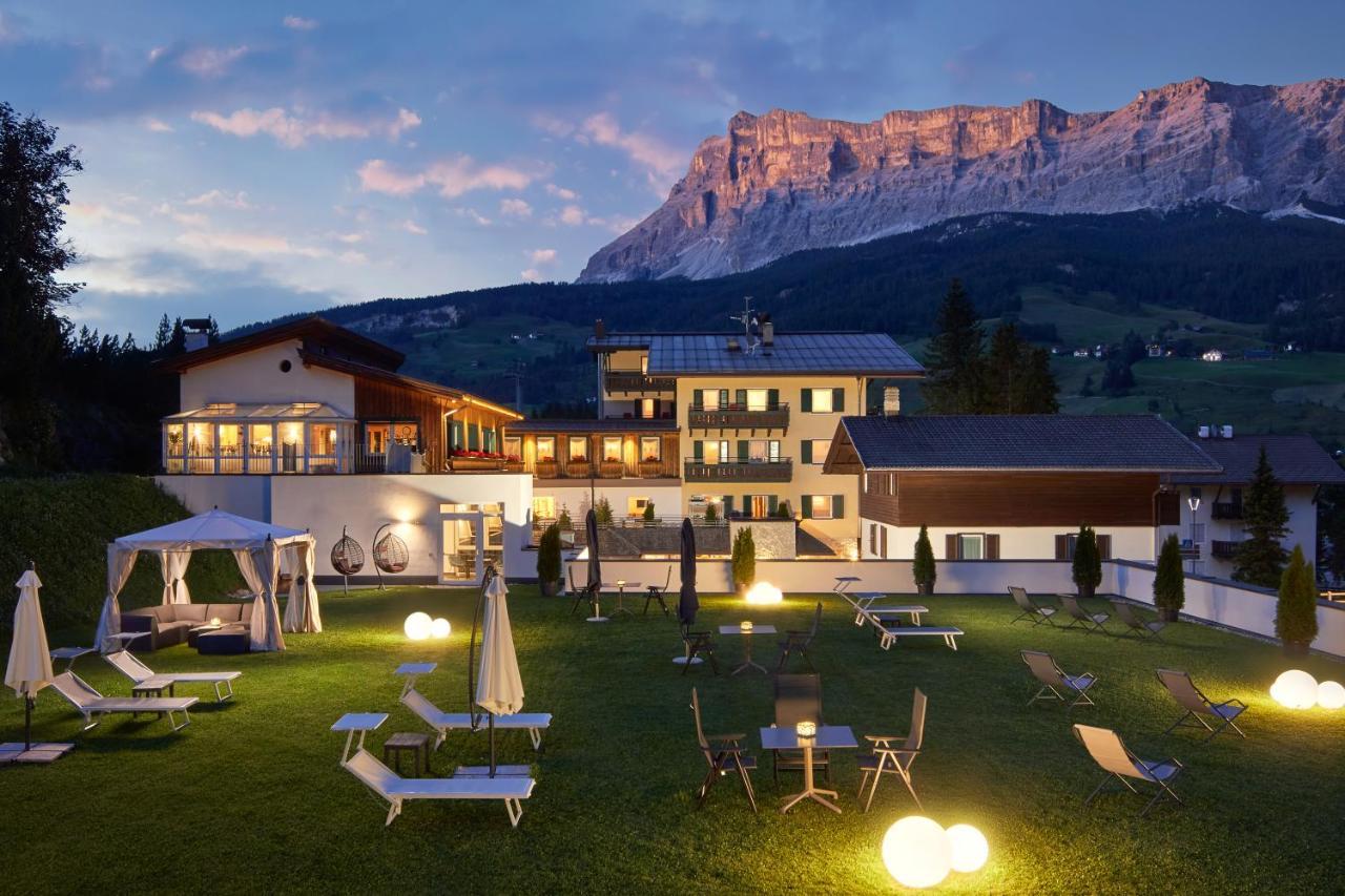 Dolomites Wellness Hotel Savoy La Villa  Εξωτερικό φωτογραφία