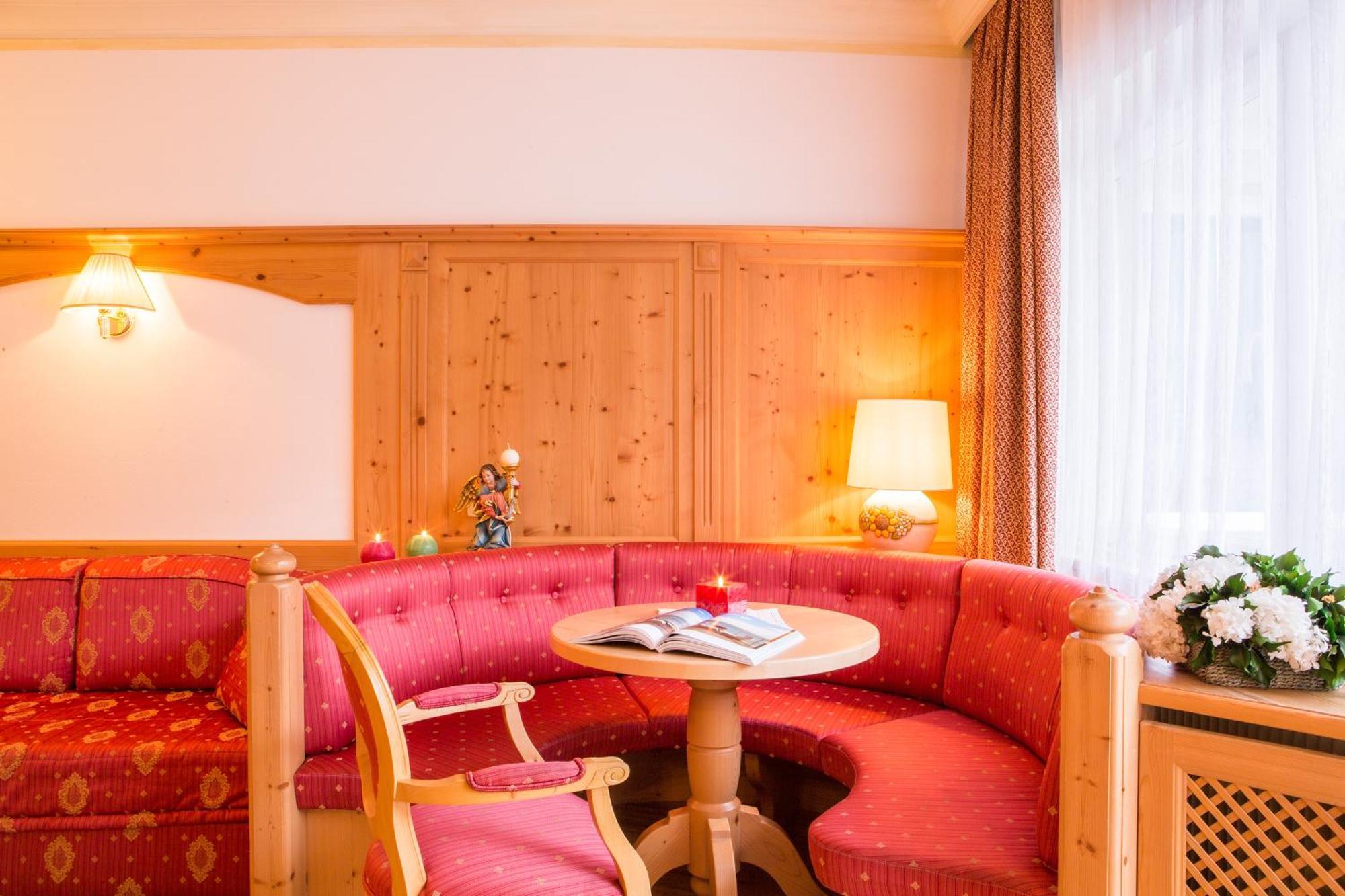 Dolomites Wellness Hotel Savoy La Villa  Εξωτερικό φωτογραφία