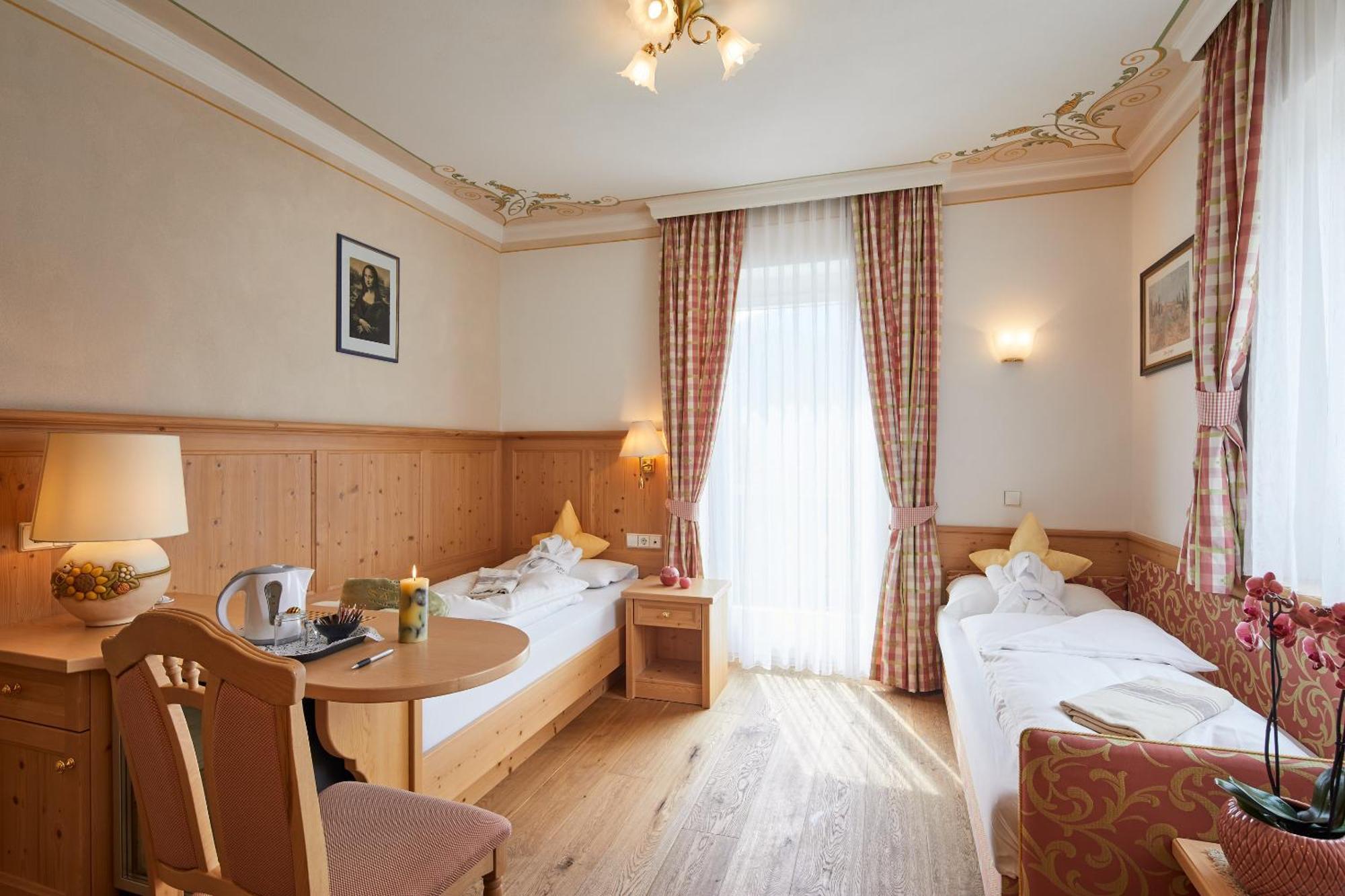 Dolomites Wellness Hotel Savoy La Villa  Δωμάτιο φωτογραφία