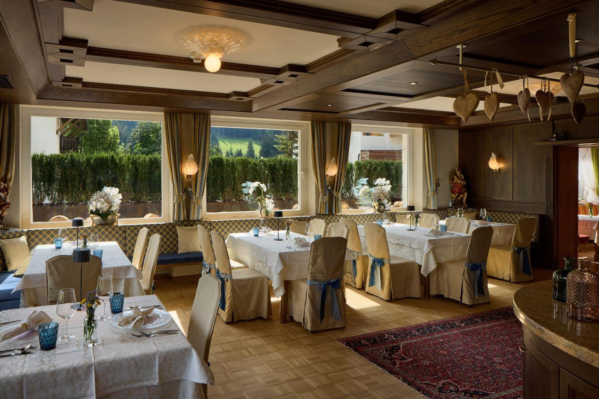 Dolomites Wellness Hotel Savoy La Villa  Εξωτερικό φωτογραφία